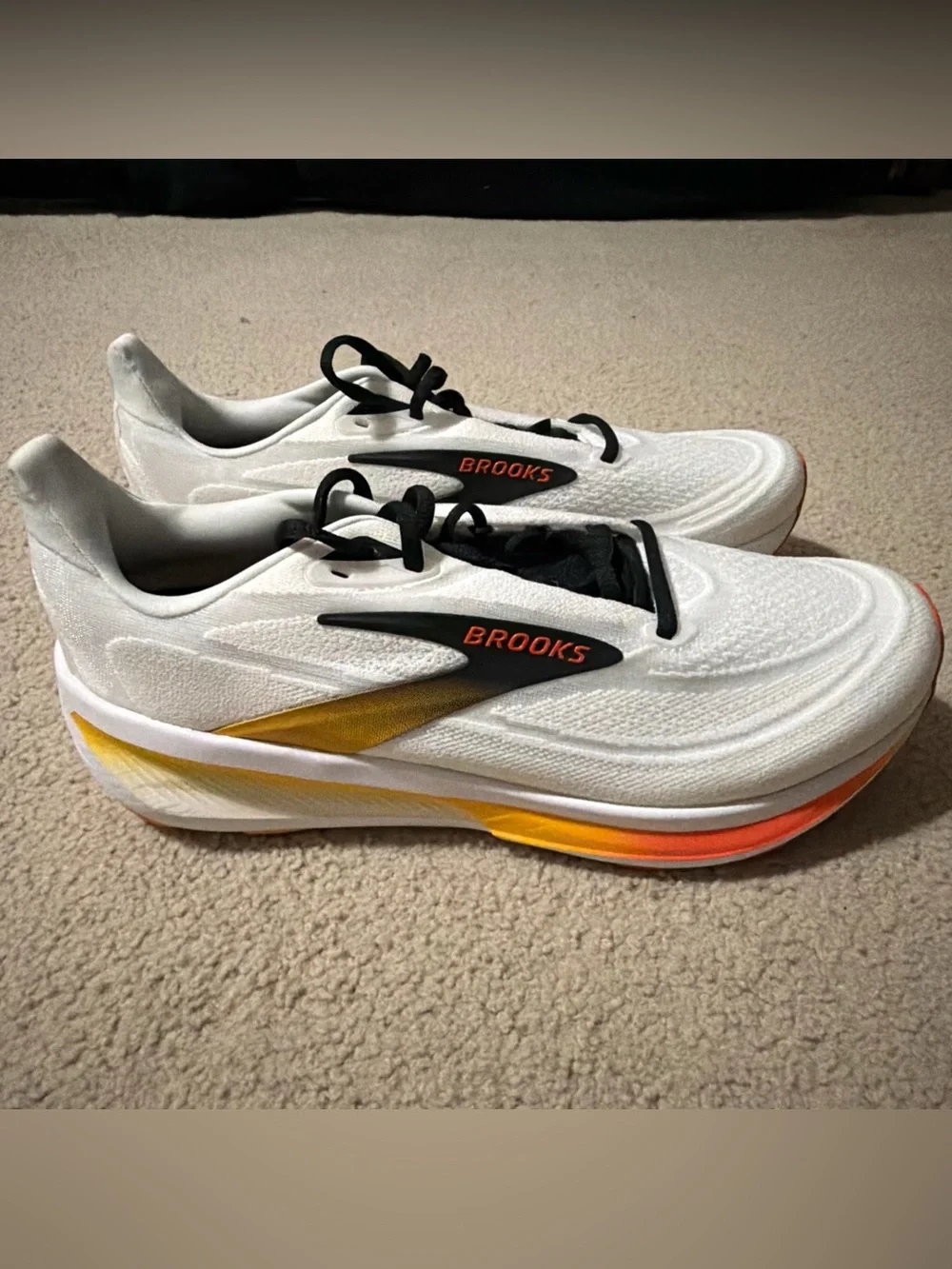 Brooks revel men’s